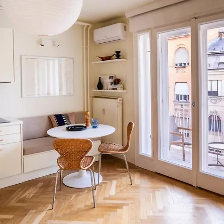 Pannonia View Delight Apartamento *