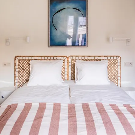 Pannonia View Delight Apartamento *