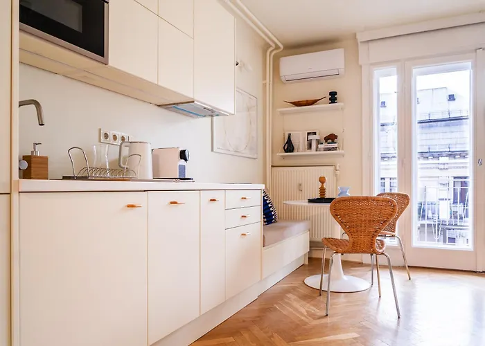 Apartment Pannonia View Delight Budapest